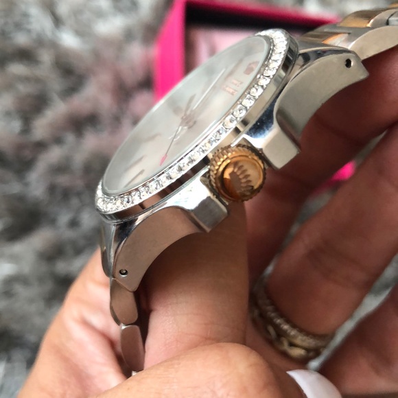 Juicy Couture silver/rose gold watch - Picture 6 of 8